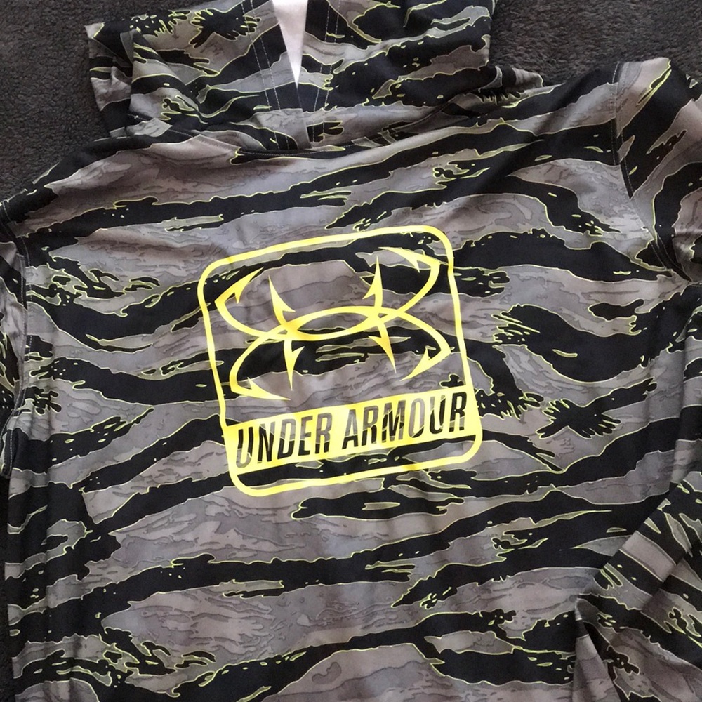 Boys under armour hoodie